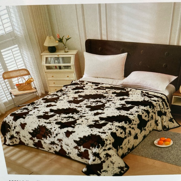 New king size soft Flannel Blanket Cow print Black Brown White Galloway cattle - Picture 2 of 6